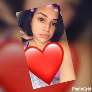 Meet your Posher, Yesenia